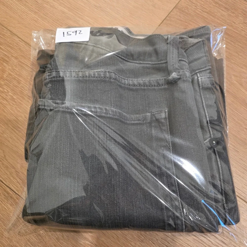 Rogan Puck Jeans Mens Size 36x34 Grey Straight Leg Classic Fit Made in USA Denim